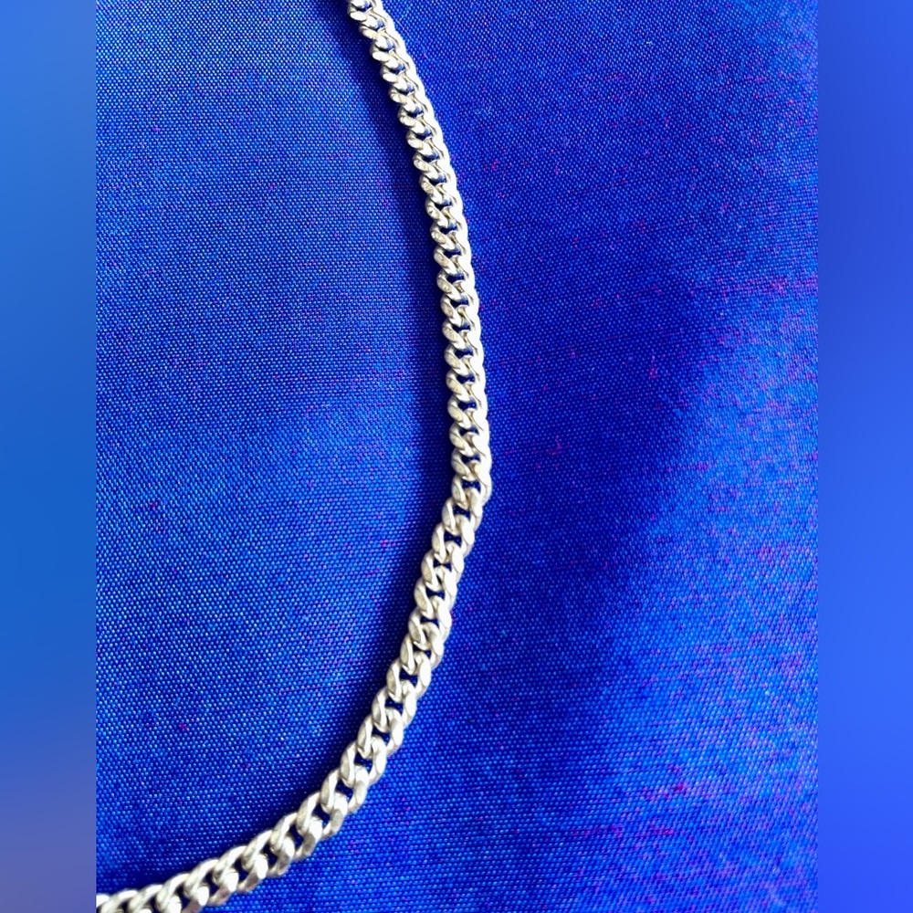 Silver Chain - Picture 2 of 3